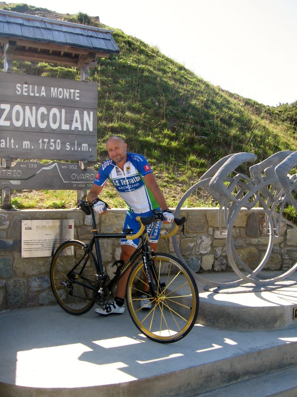 Con la bicicletta in cima alla Sella del Monte Zoncolan